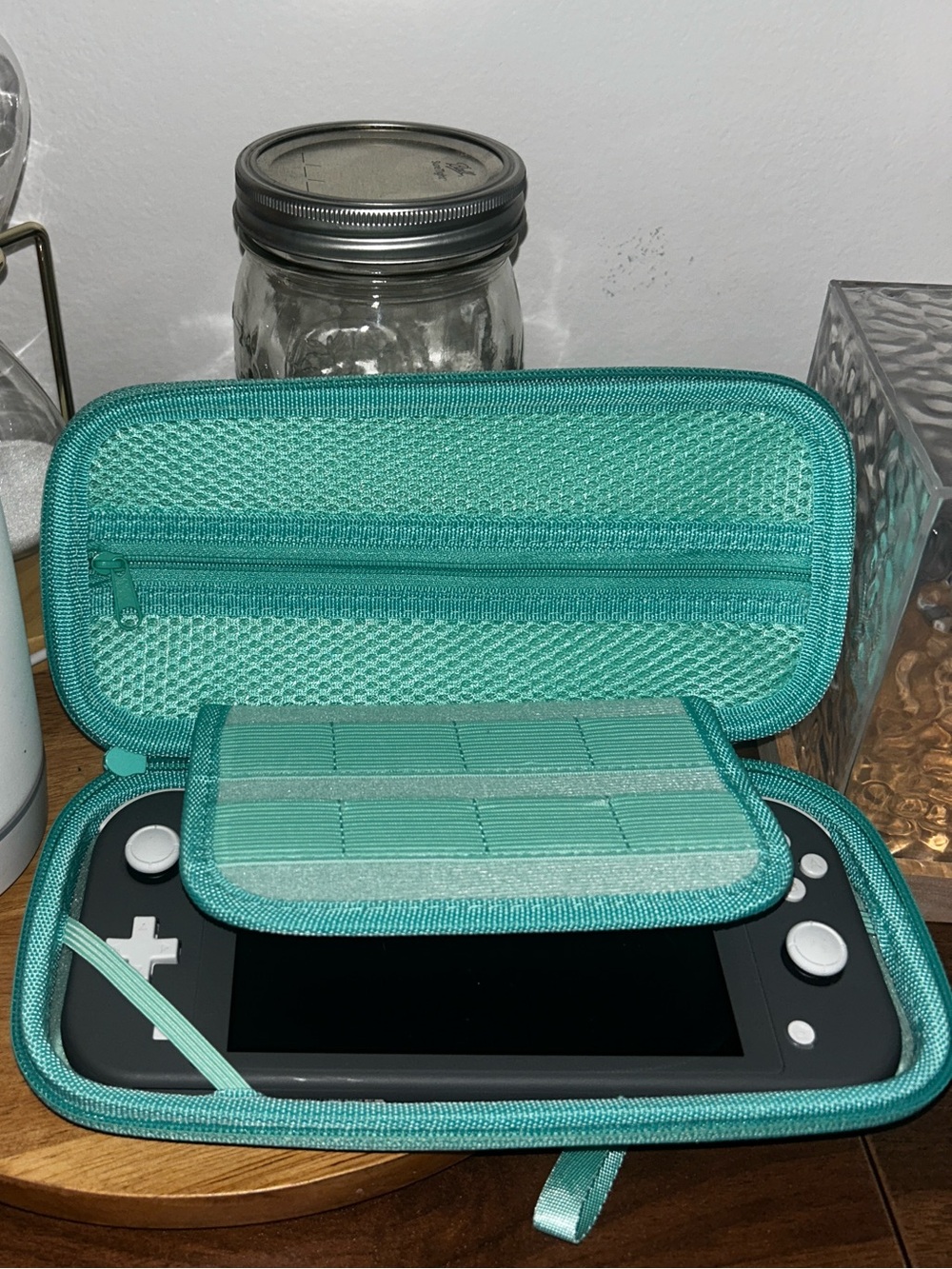 Nintendo Switch Light Grey - Picture 4 of 5